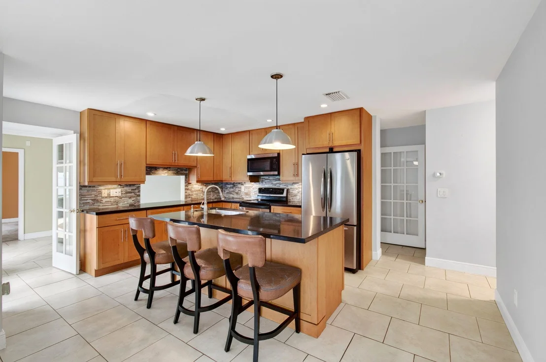 Photo of 586 NW 45TH Way