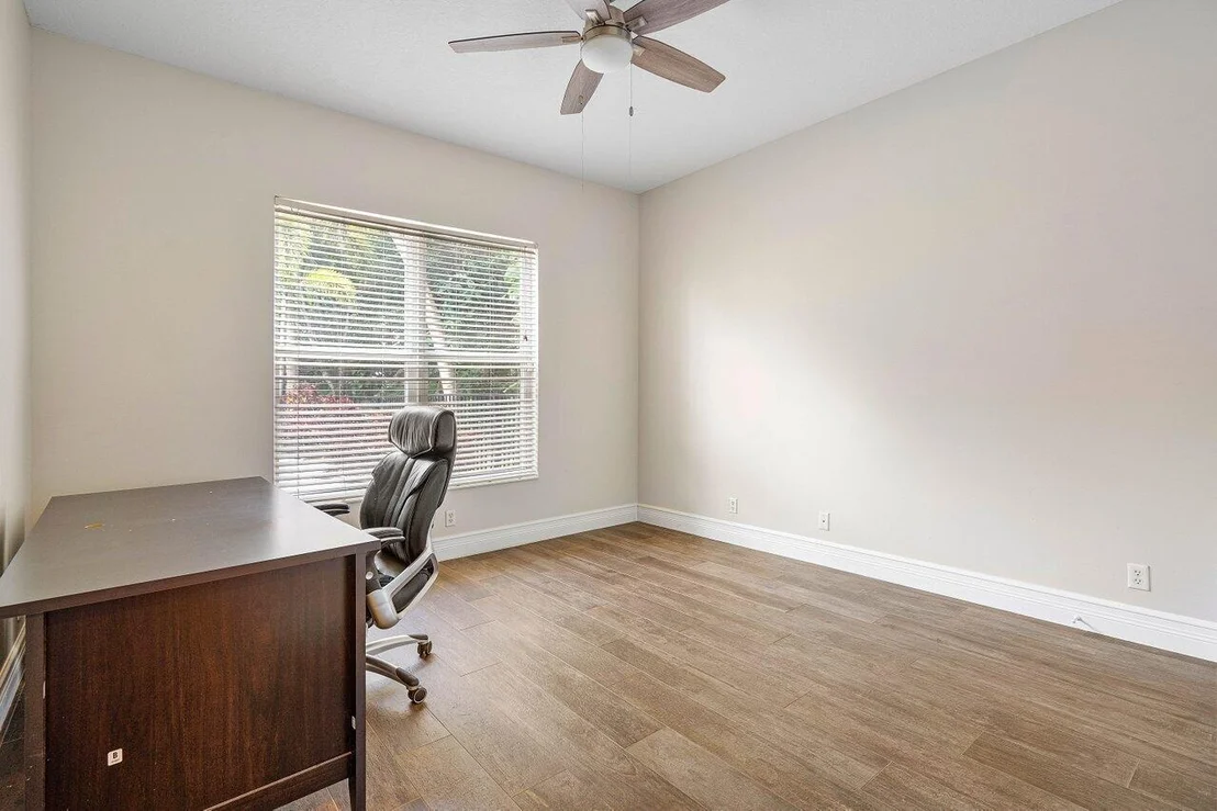 Photo of 644 Forest Bent Boulevard