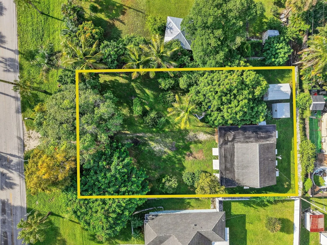 Photo of 3582 Davis Road