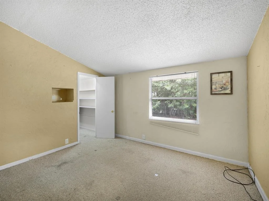 Photo of 5037 Lake Boulevard