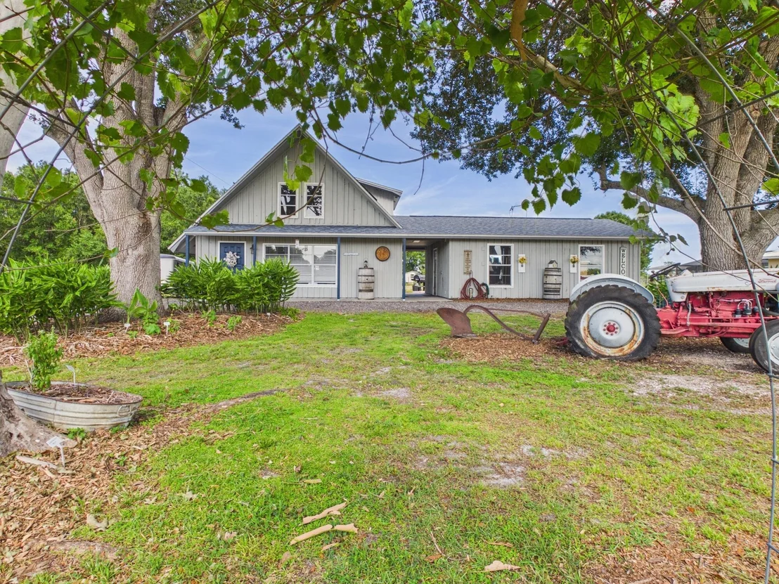 Photo of 136 SW 85th Avenue