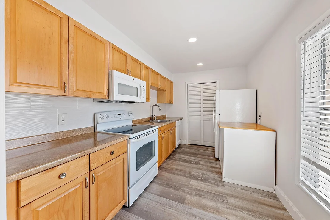 Photo of Unit B at 292 Cape Cod Circle
