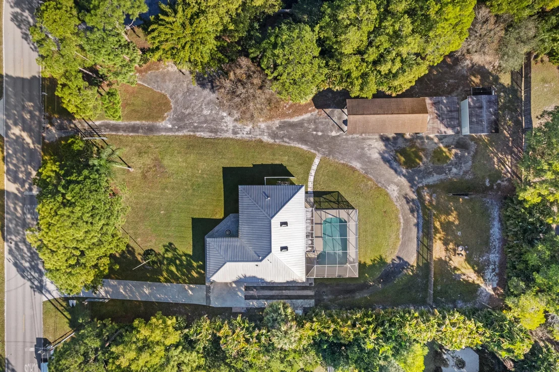 Photo of 17392 Mellen Lane