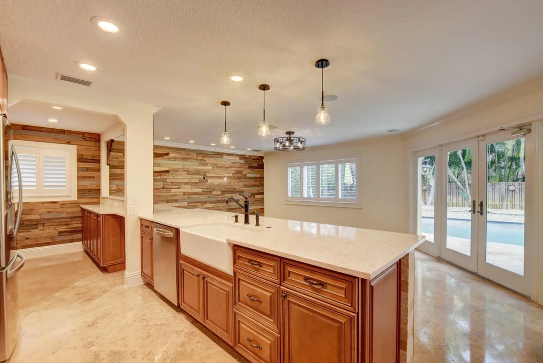 Photo of 327 Seneca Lane