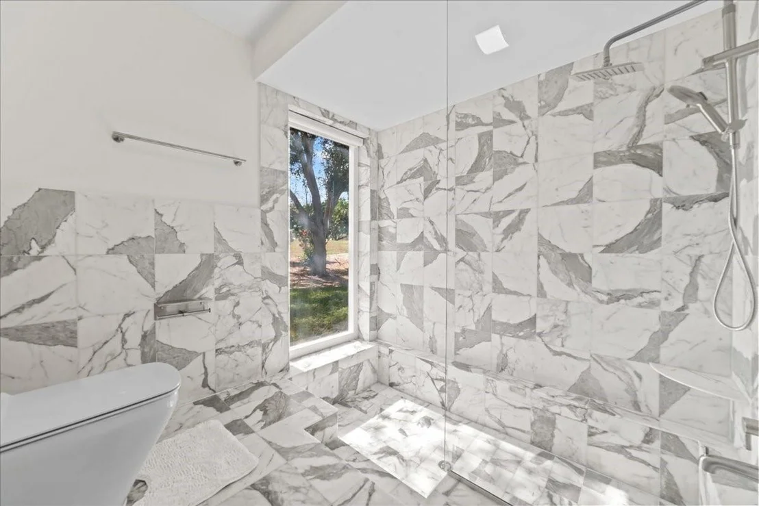 Photo of 8600 Gatehouse Road