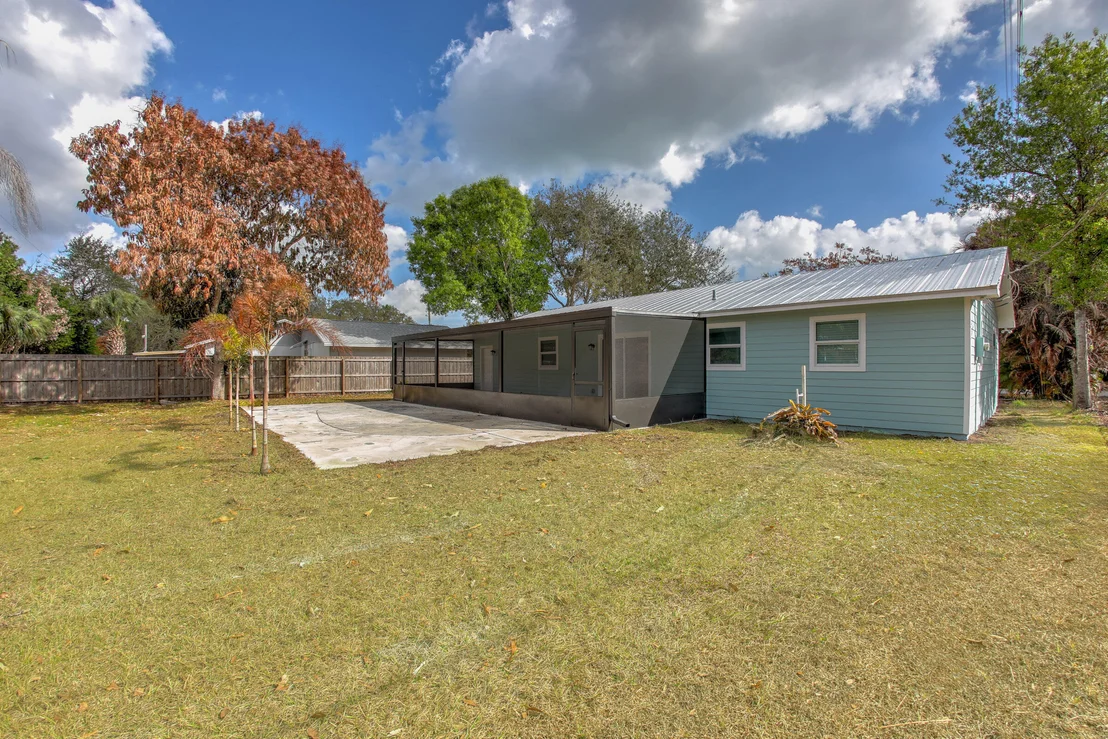 Photo of 5103 Sunset Boulevard