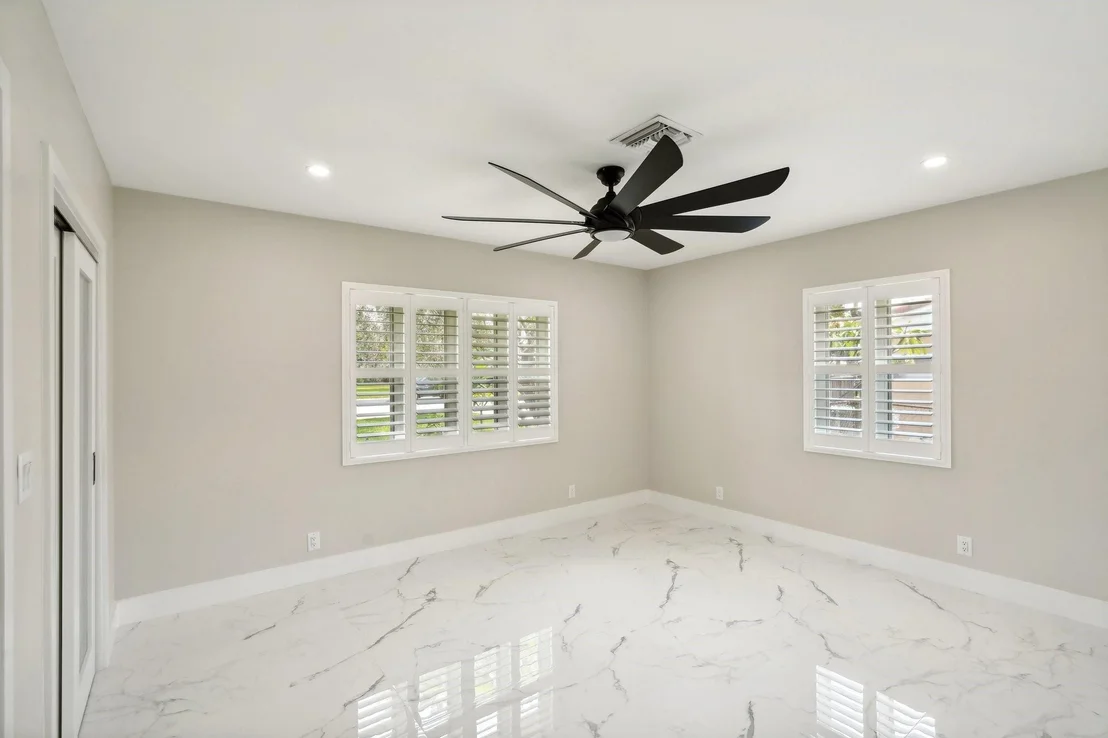 Photo of 720 NE 2nd Street