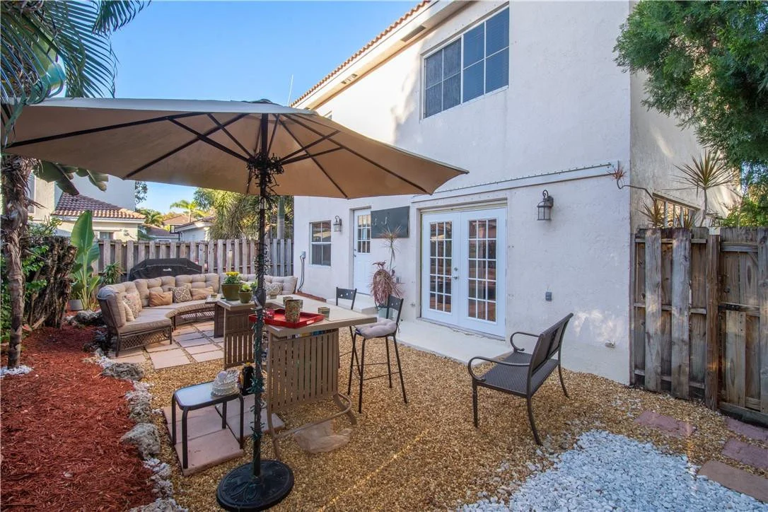 Photo of 4745 NW 5th Place