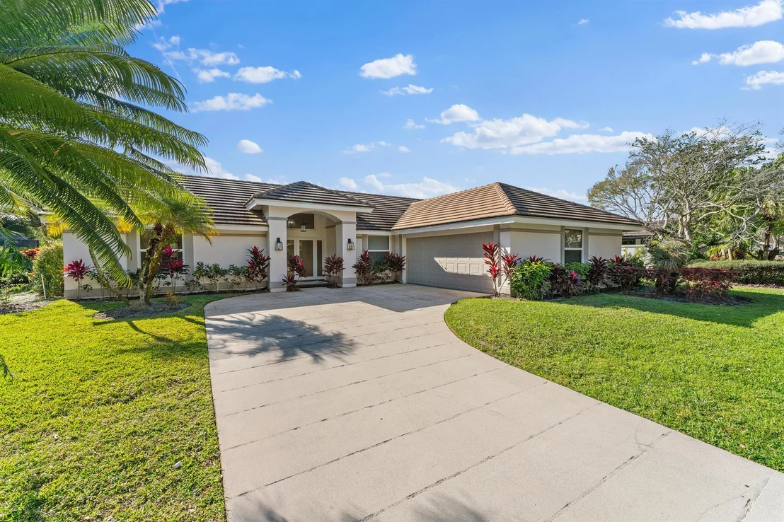 Photo of 6626 Winding Lake Drive