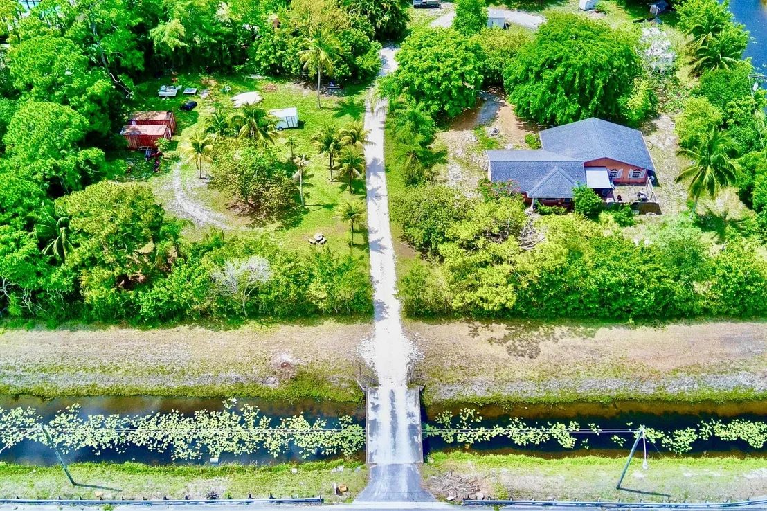 Photo of 5947 Hypoluxo Road