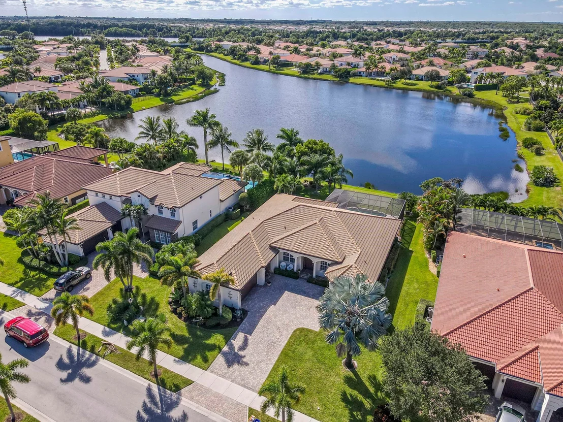 Photo of 270 Rudder Cay Way