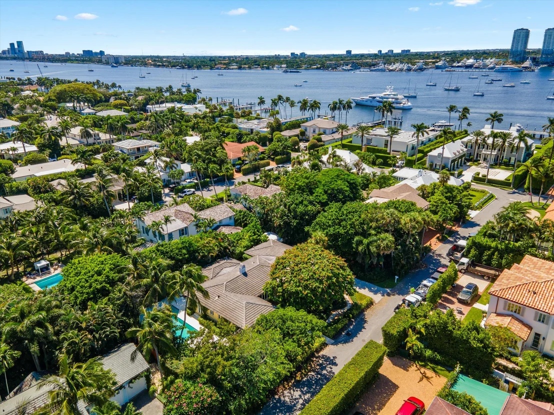 Photo of 274 Monterey Road