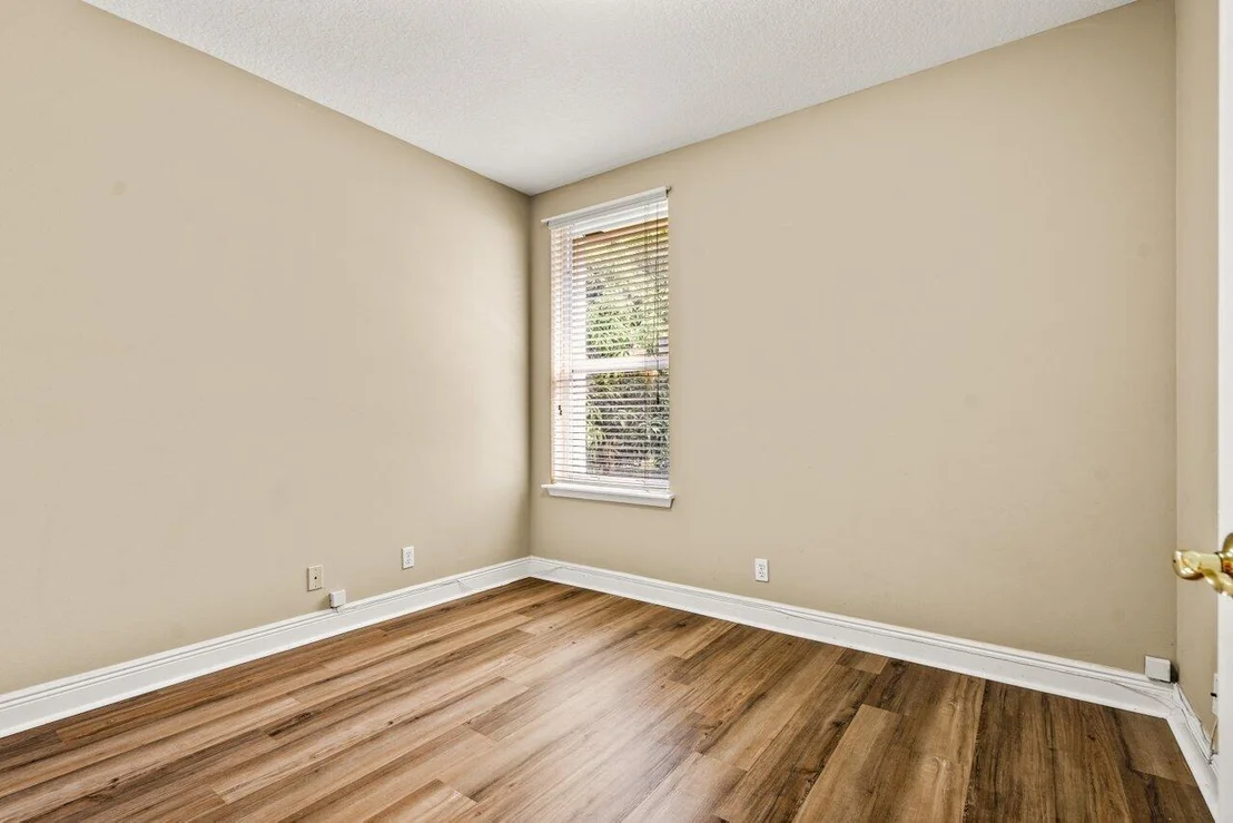 Photo of 5255 NW 95th Avenue