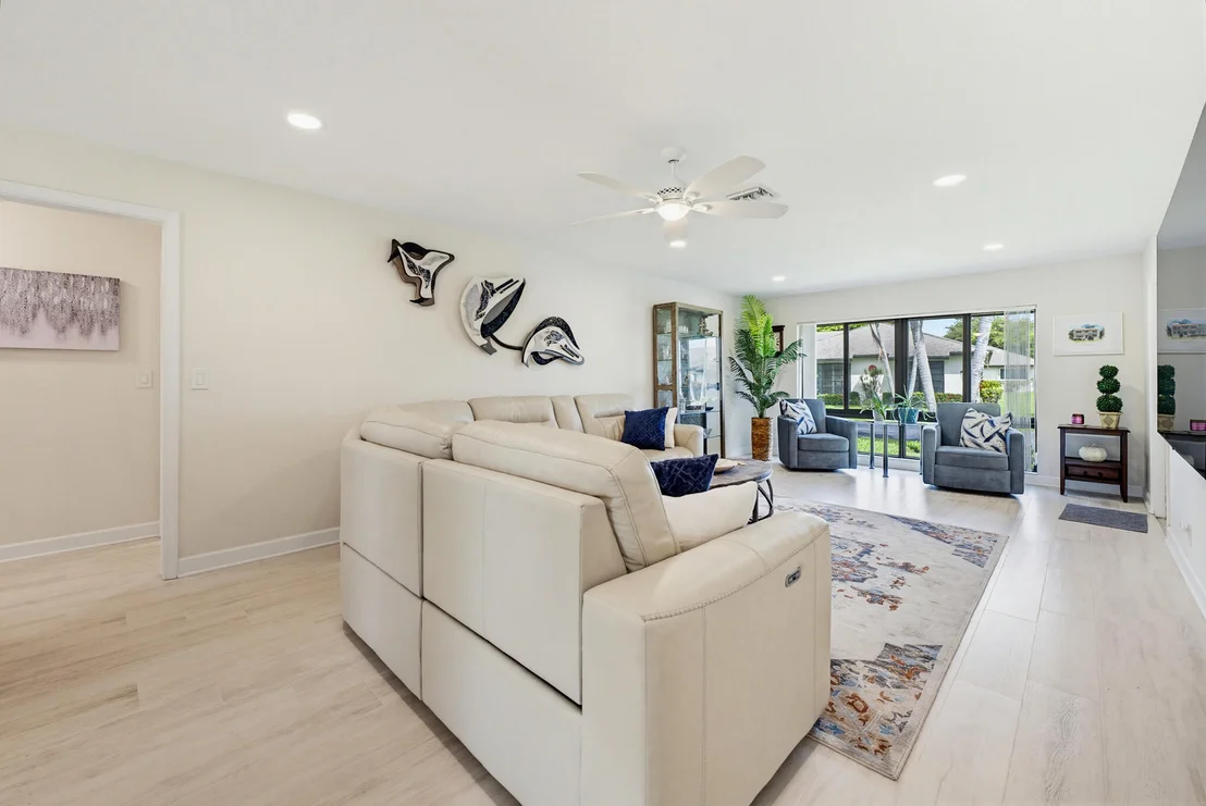 Photo of Unit APTB at 4854 Equestrian Circle
