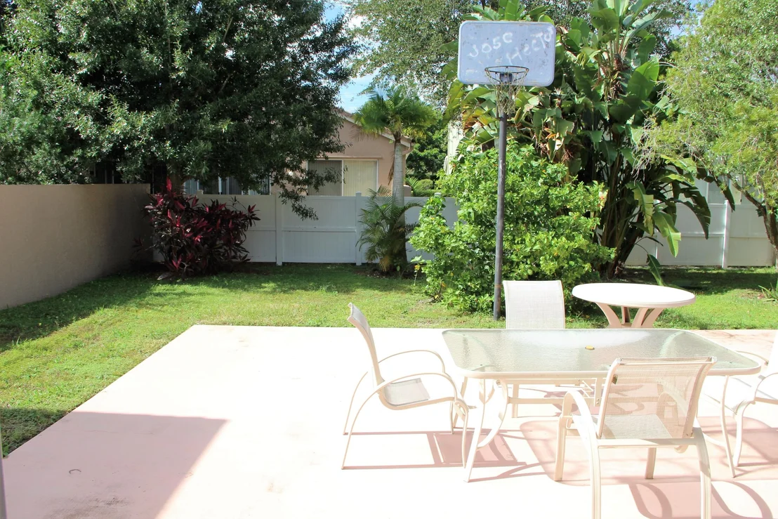 Photo of 2069 Cezanne Road