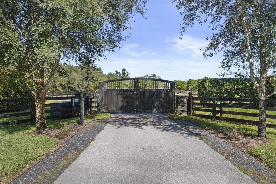 Photo of 10975 Randolph Siding Road