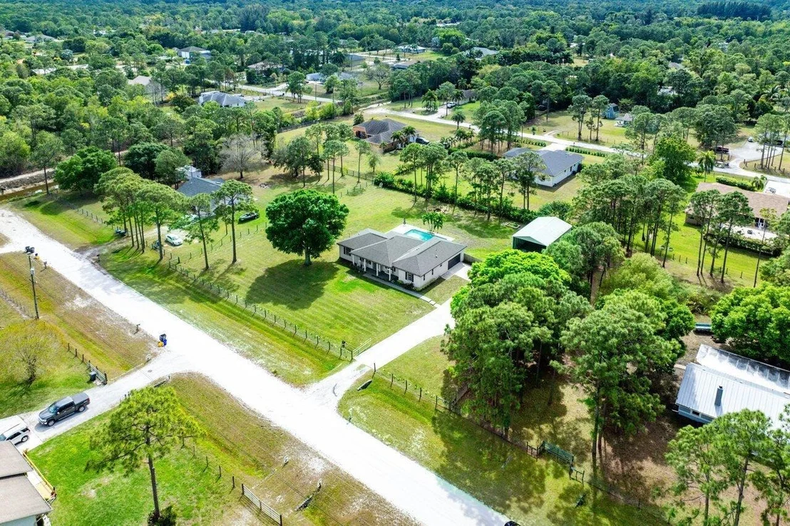 Photo of 18312 Orange Grove Boulevard