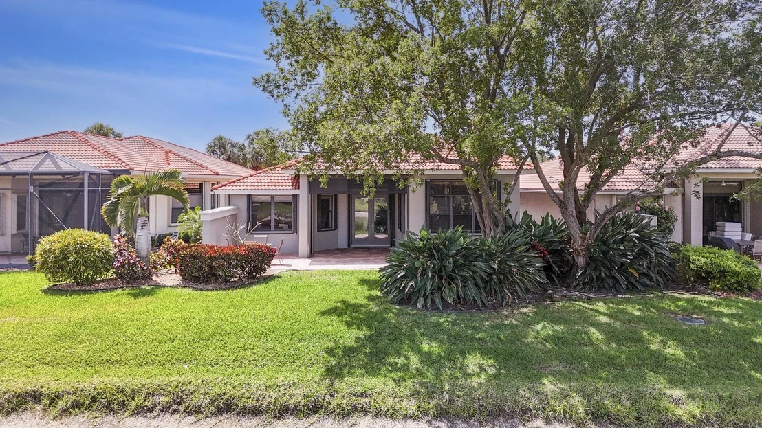 Photo of 6942 Boscanni Drive