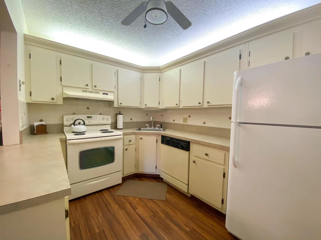 Photo of Unit D2 at 329 Knotty Pine Circle