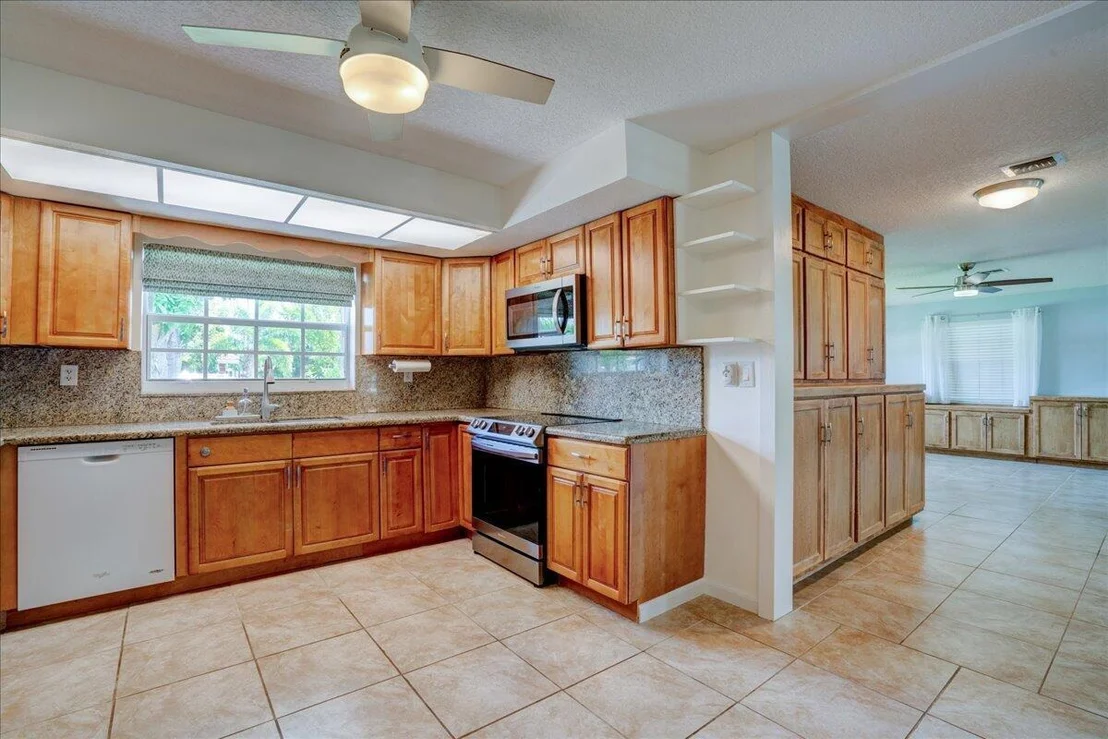 Photo of 39 SE 9th Avenue