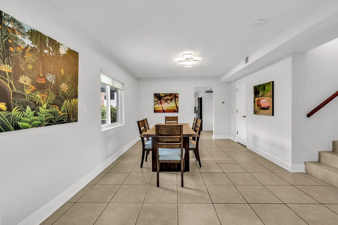 Photo of 2812 NE 27th Street