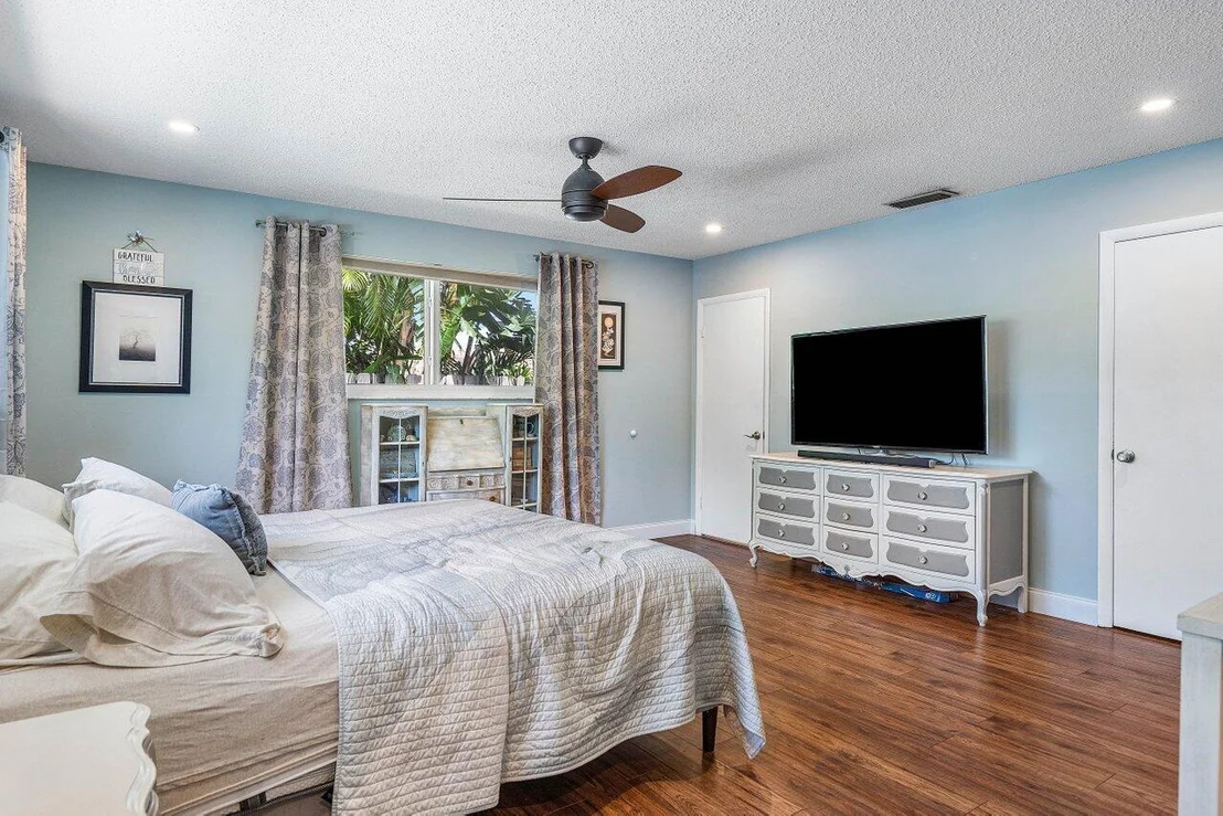 Photo of 130 Lucina Drive