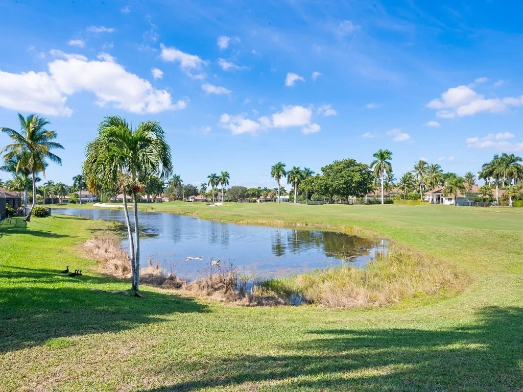 Photo of 2583 Mayfair Lane