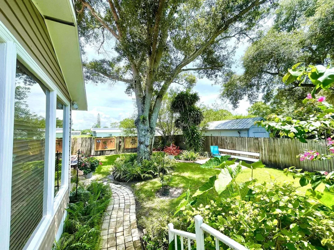 Photo of 5755 NE 3rd Lane