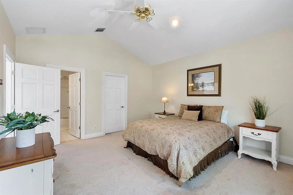 Photo of 13638 Greentree Trail