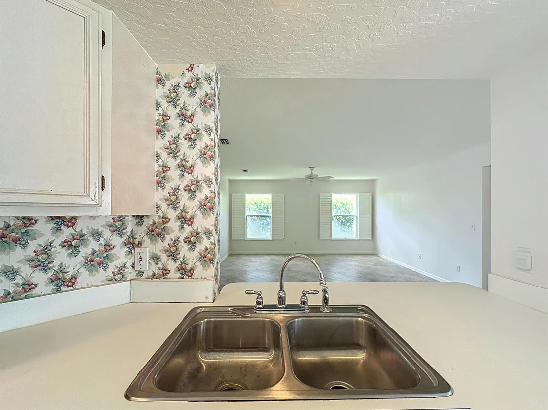 Photo of 3940 8th Place