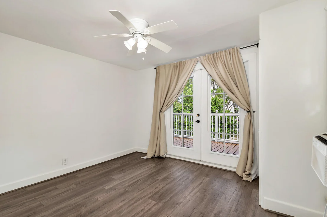Photo of 3901 Washington Road
