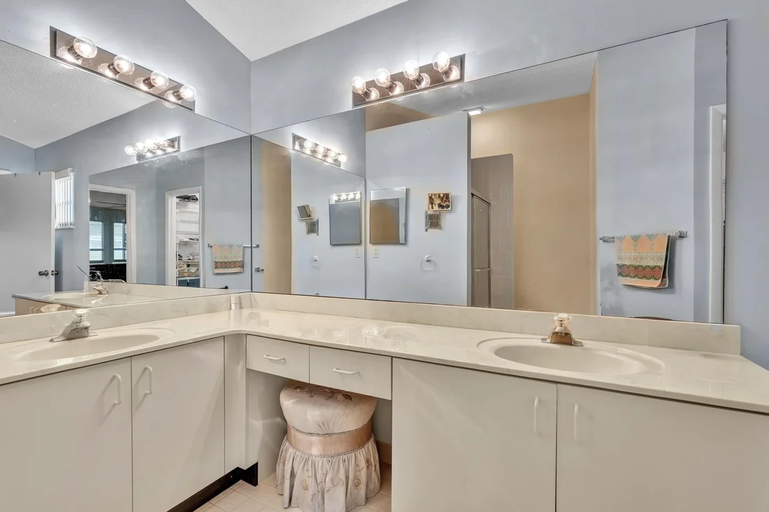 Photo of 4787 Brighton Lakes Boulevard