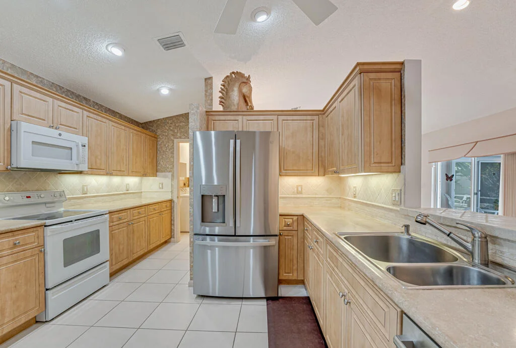 Photo of 9870 Harbour Lake Circle