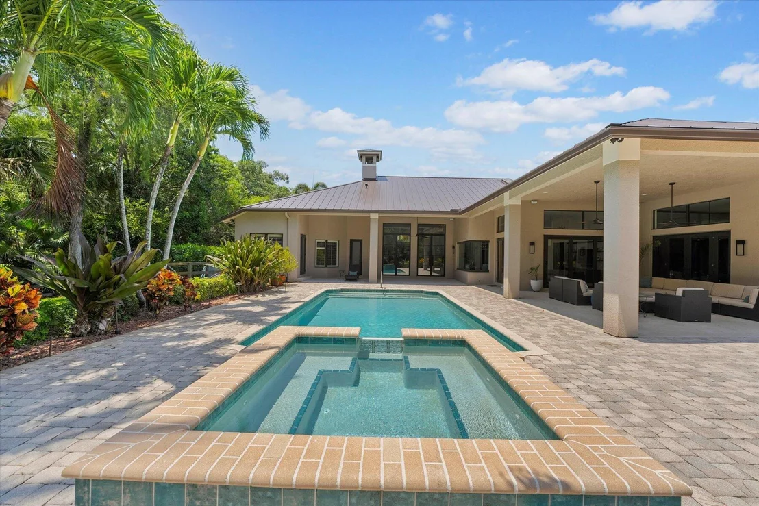 Photo of 14370 Halter Road