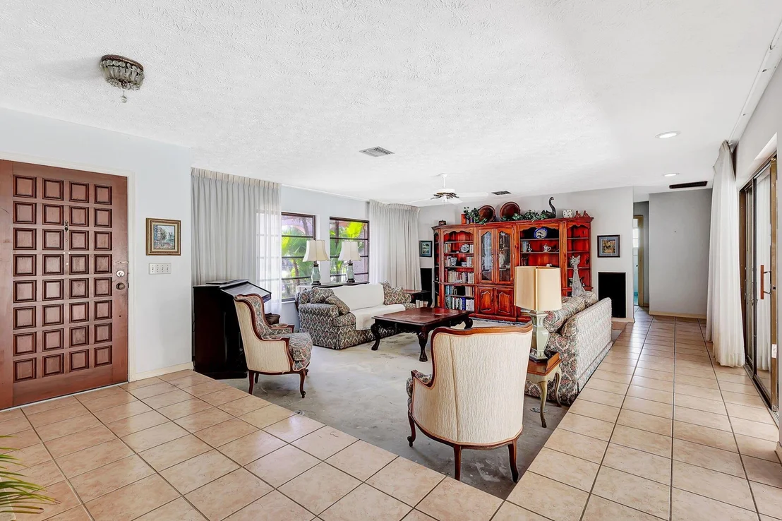 Photo of 3331 SE Fairway West W