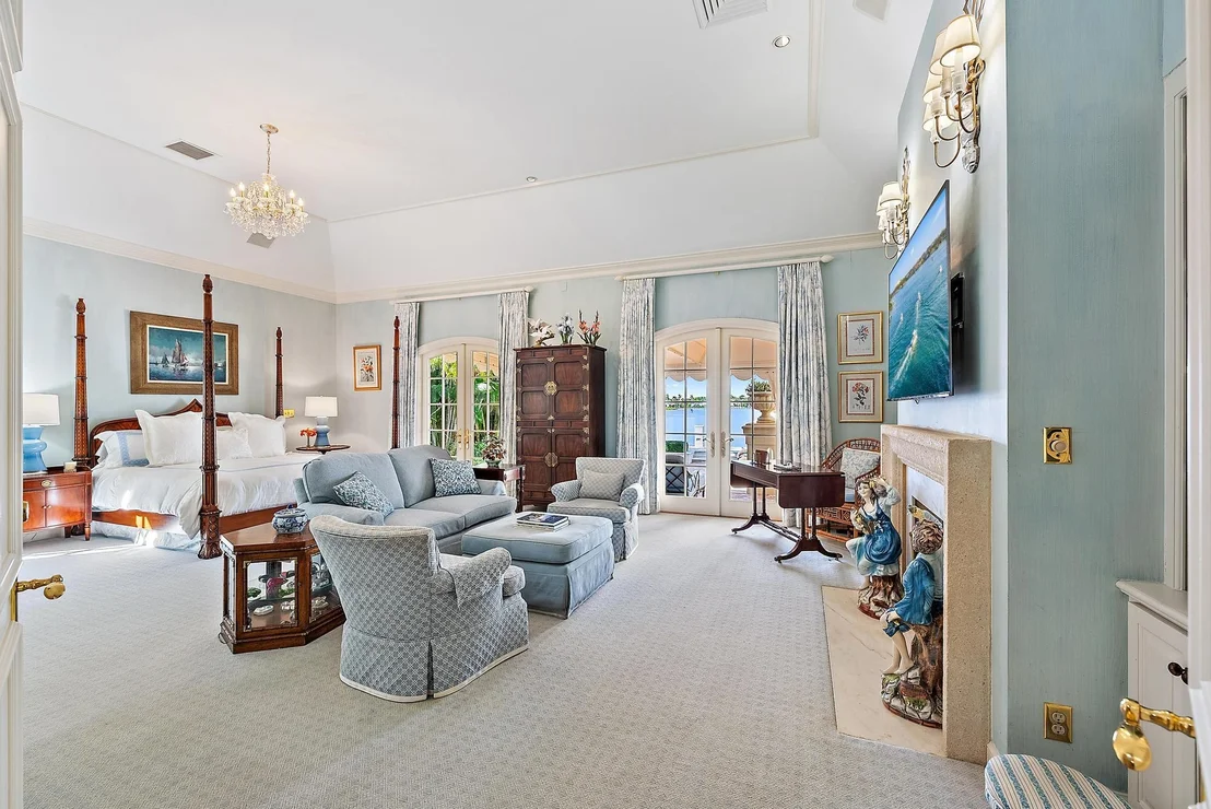 Photo of 751 Island Drive