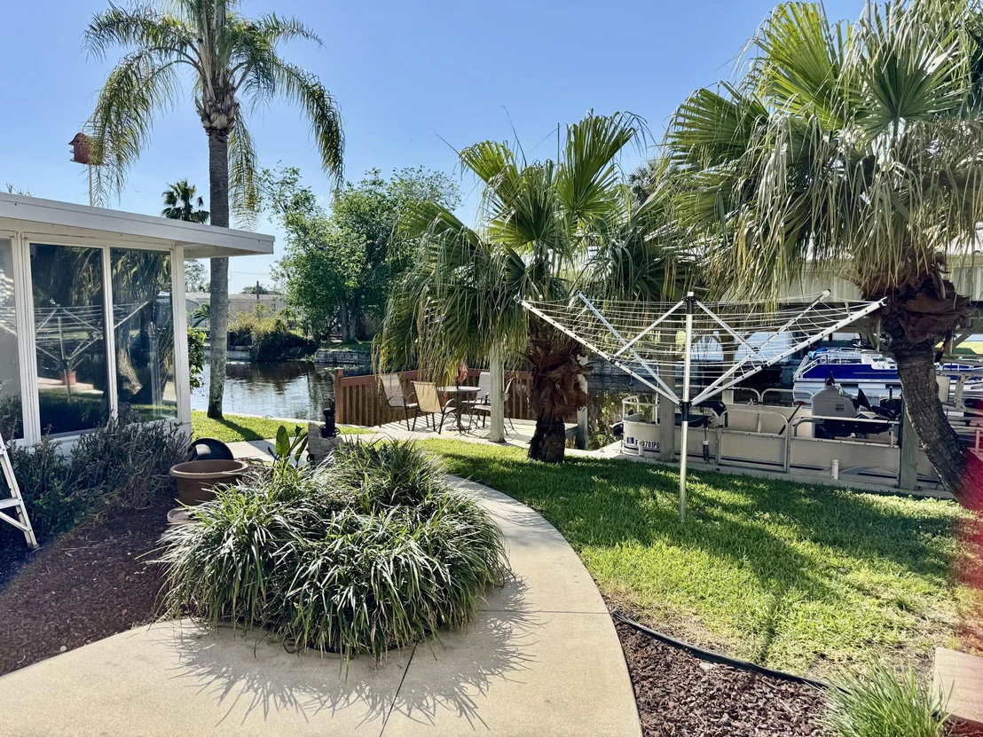 Photo of 1183 Canal Way