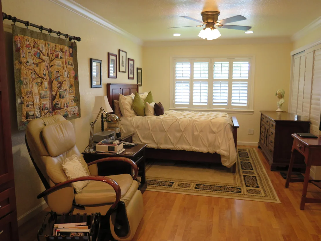 Photo of Unit A at 105 Half Moon Circle