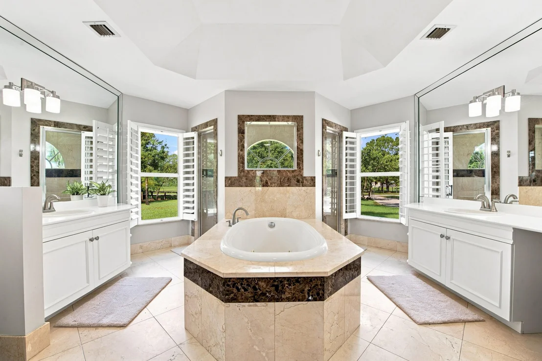 Photo of 16644 122nd Drive N