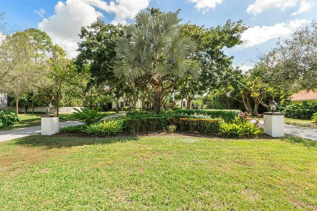 Photo of 13638 Greentree Trail