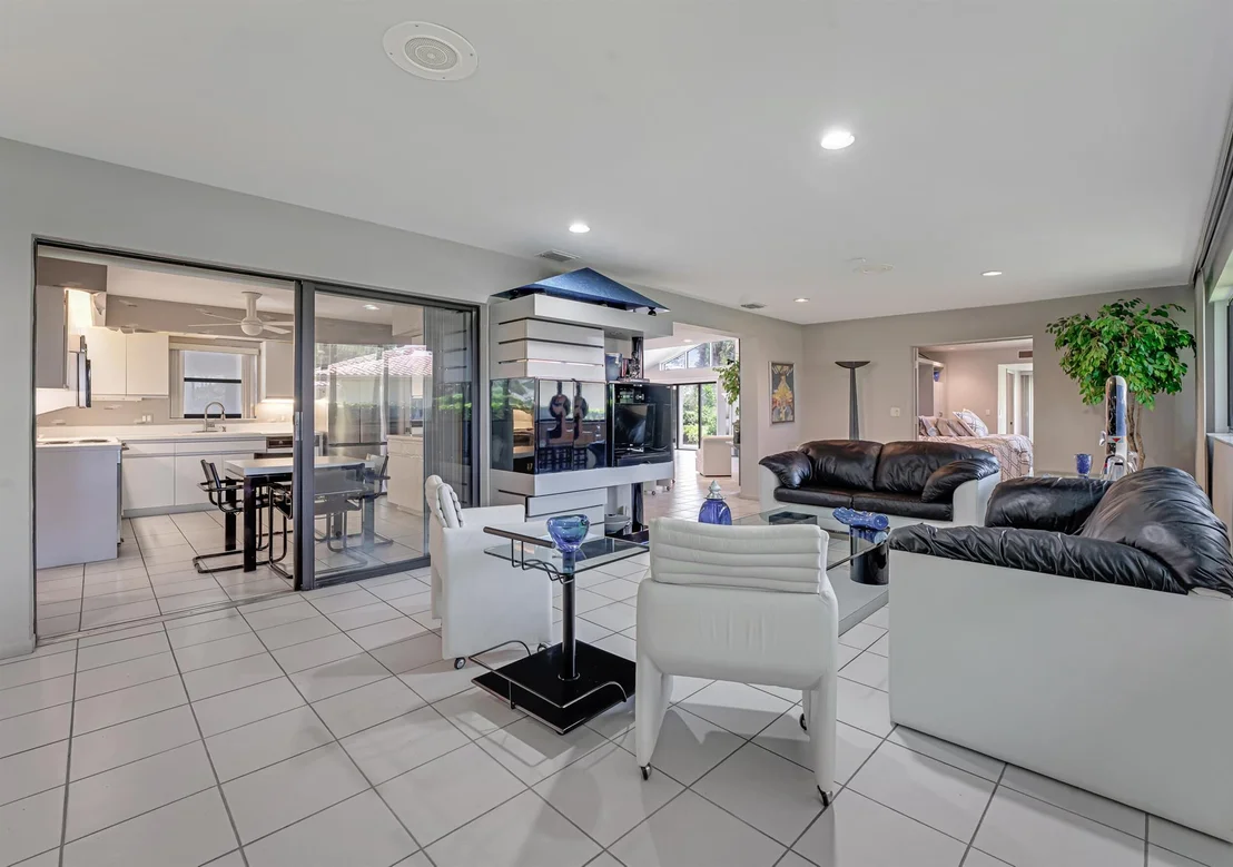 Photo of 14 Bristol Circle