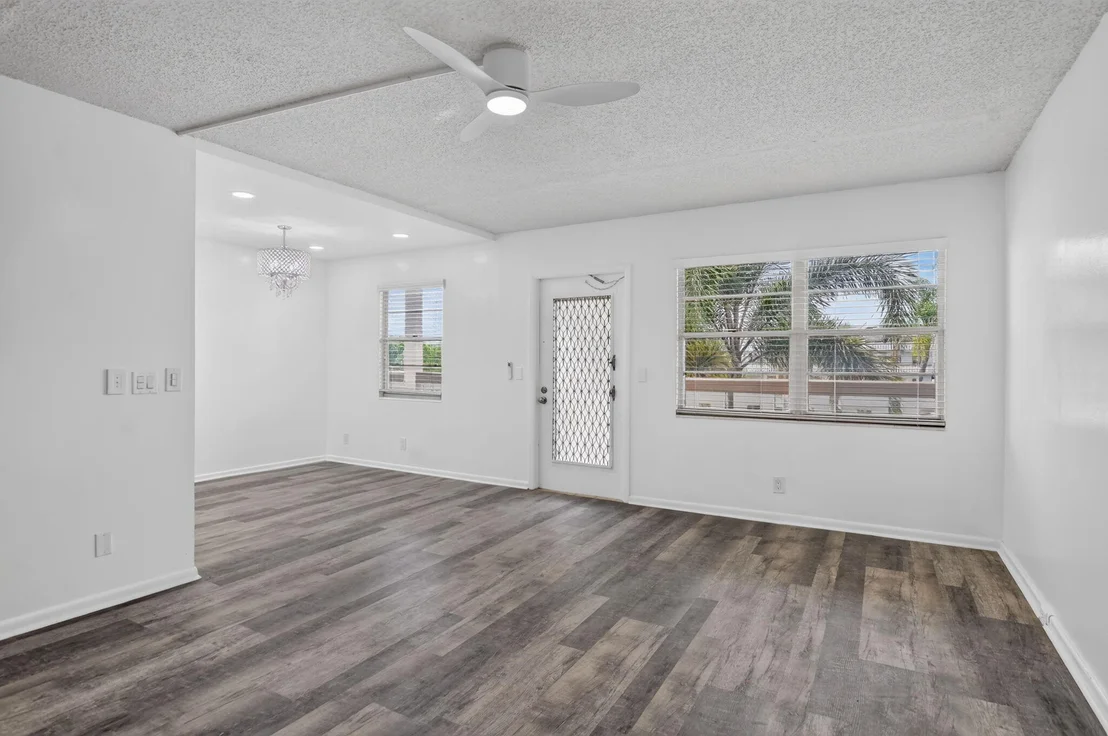 Photo of 3045 Cornwall C