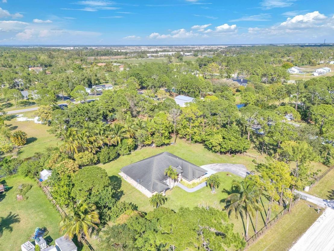 Photo of 14645 86th Road