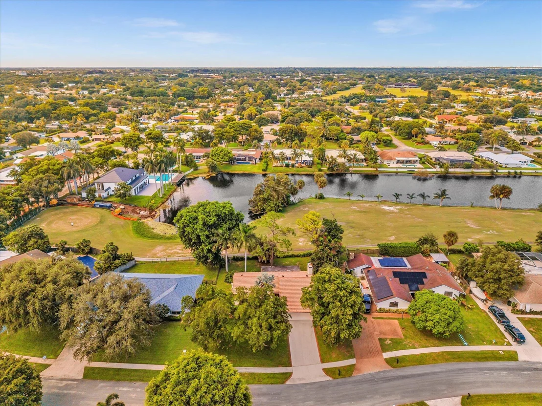 Photo of 3537 Lakeview Drive