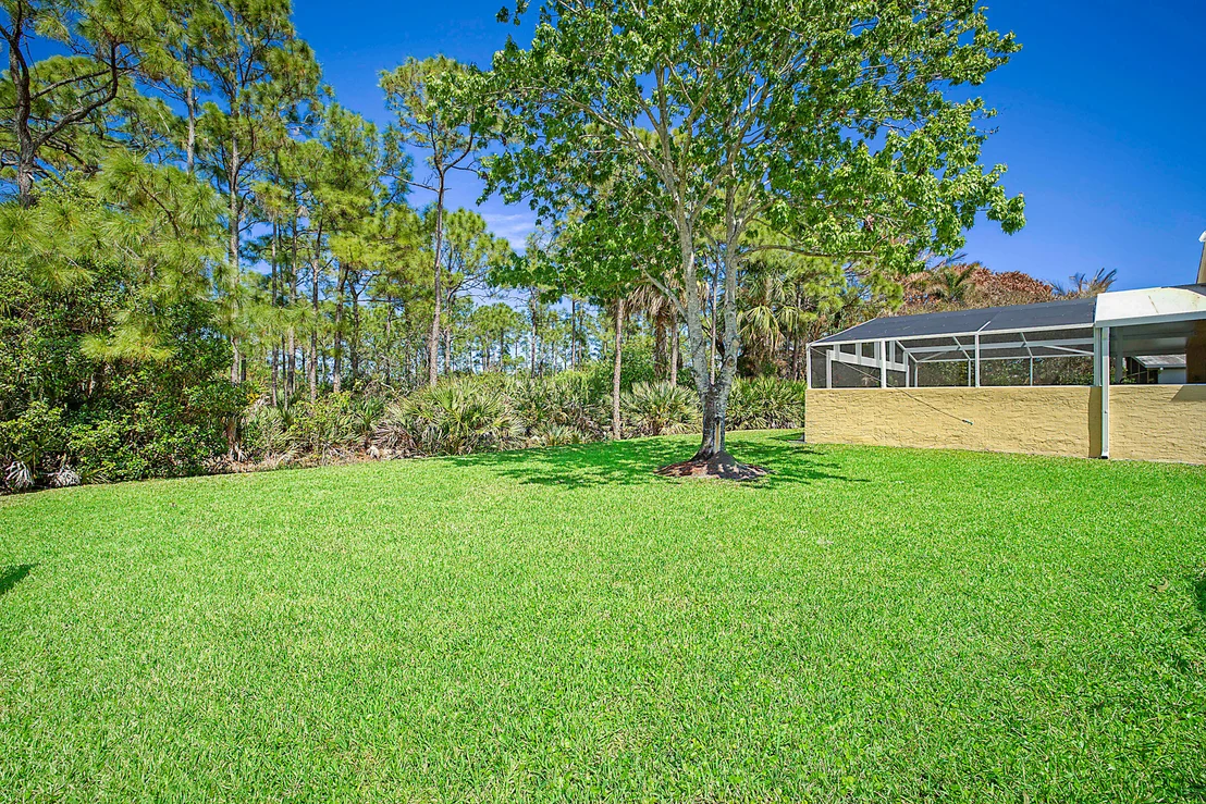 Photo of 7008 SE Twin Oaks Circle