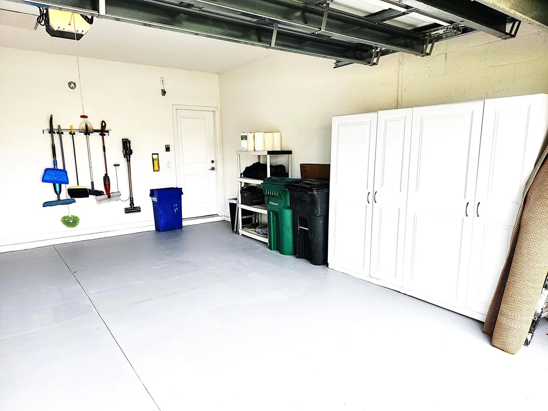 Photo of 2841 NE BREEZEWAY Circle
