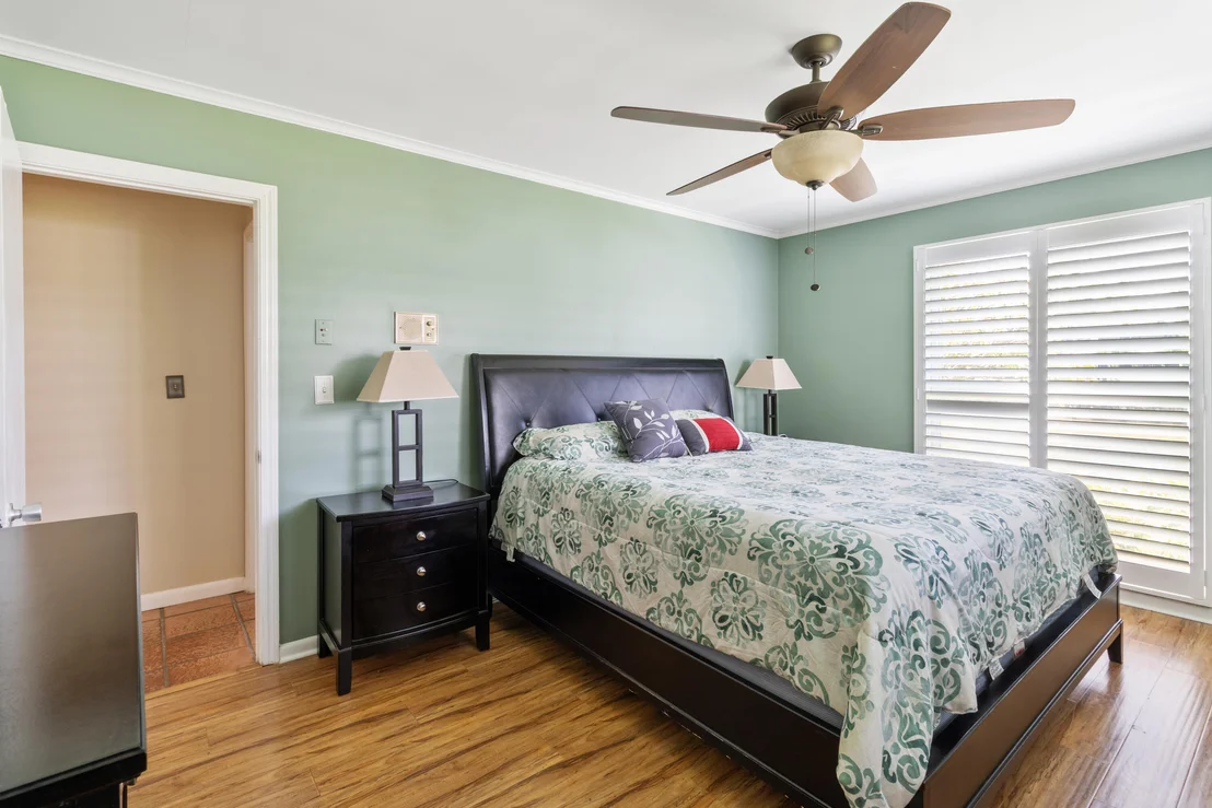Photo of 1518 Point Way