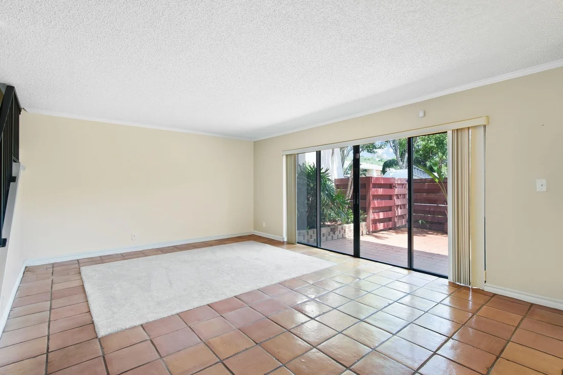Photo of Unit 263 at 3012 Willow Lane