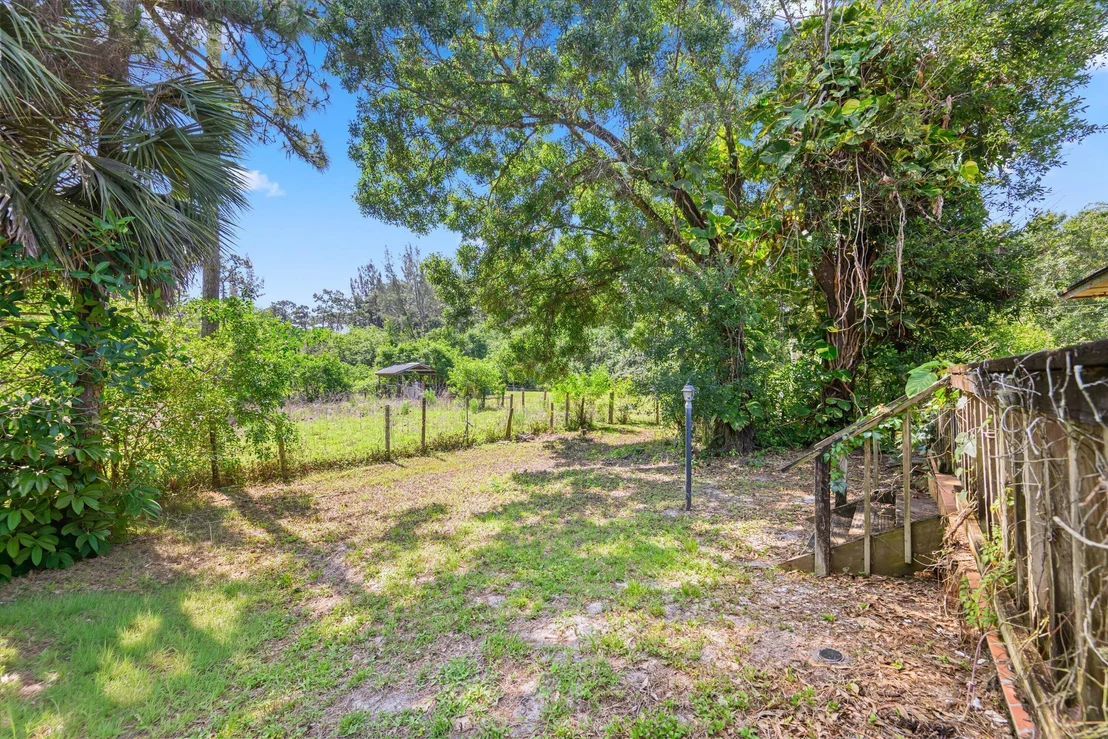 Photo of 1814 A Road