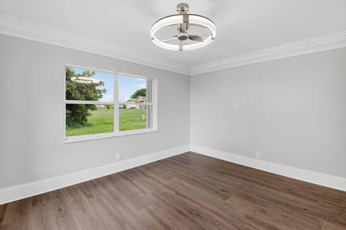Photo of 105 NW 8TH Place